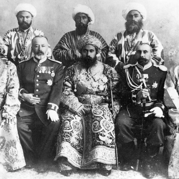 563225_406130819436914_153415731_n.d